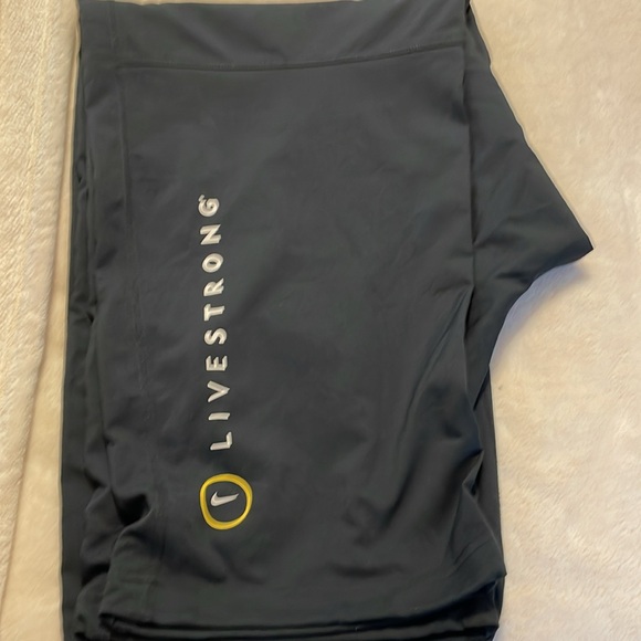 Nike Men’s Dry-Fit pants,size L ,Black /yellow colors - Picture 7 of 7